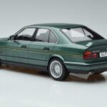 BMW Alpina B10 4.6 E34 Verde MCG 1:18