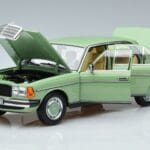 Mercedes 200 W123 Verde Norev 1:18
