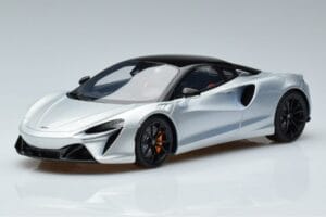 McLaren Artura Coupé Prata GT Spirit 1:18