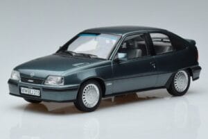 Opel Kadett E GSi Azul Metálico Norev 1:18