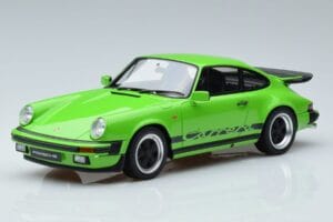 Porsche 911 3.2 Carrera Coupé Verde Lima GT Spirit 1:18