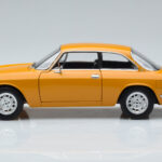 Alfa Romeo 1750 GTV Amarelo Norev 1:18 - image 4 of 7