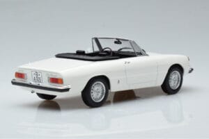 Alfa Romeo 2000 Spider Branco Norev 1:18 187882 Metal - imagem 2 de 7
