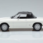 Alfa Romeo 2000 Spider Branco Norev 1:18 - image 3 of 7