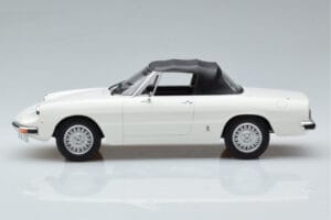 Alfa Romeo 2000 Spider Branco Norev 1:18 187882 Metal - imagem 3 de 7