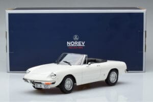 Alfa Romeo 2000 Spider Branco Norev 1:18 187882 Metal - imagem 7 de 7