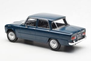 Alfa Romeo Giulia TI Azul Petróleo Norev 1:18 187971 Metal - imagem 5 de 6