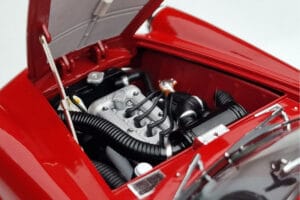 Alfa Romeo Giulietta SV #120 Mille Miglia 1956 Kyosho 1:18 08957A Metal - imagem 8 de 9