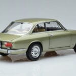 Alfa Romeo GTV 2000 Verde Edição Limitada Norev 1:18 187913 Metal - image 3 of 7