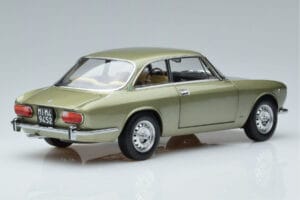 Alfa Romeo GTV 2000 Verde Edição Limitada Norev 1:18 187913 Metal - imagem 3 de 7