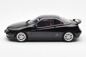 Alfa Romeo GTV V6 916 Preto Otto 1:18 OT1057 Resina - imagem 3 de 6
