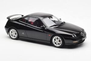 Alfa Romeo GTV V6 916 Preto Otto 1:18 OT1057 Resina - imagem 4 de 6