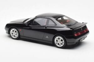Alfa Romeo GTV V6 916 Preto Otto 1:18 OT1057 Resina - imagem 5 de 6
