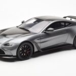 Aston Martin V12 Vantage Magnetic Prata GT Spirit 1:18 GT443