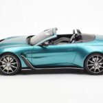 Aston Martin V12 Vantage Roadster Tayos Turquesa Verde GT Spirit 1:18 GT445 - image 3 of 6