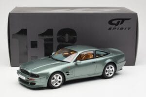 Aston Martin V8 Vantage Verde GT Spirit 1:18 GT345 Resina - imagem 6 de 6