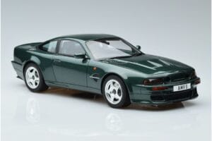 Aston Martin V8 Vantage Le Mans GT Spirit 1:18 GT401 Resina - imagem 4 de 6