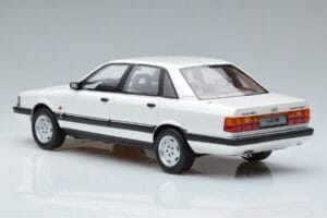 Audi 200 Quattro C3 Branco Otto 1:18 OT408 Resina - imagem 5 de 6