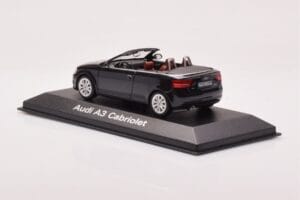 Audi A3 8P Cabriolet Preto Minichamps 1:43 5010803333 Metal - imagem 3 de 4