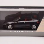 Audi A3 8P Cabriolet Preto Minichamps 1:43 - image 4 of 4