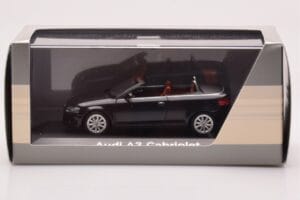 Audi A3 8P Cabriolet Preto Minichamps 1:43 5010803333 Metal - imagem 4 de 4