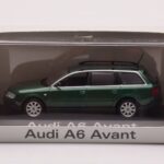 Audi A6 C5 Avant Verde Minichamps 1:43 - image 4 of 4