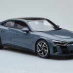 Audi E-Tron GT Cinzento GT Spirit 1:18 - image 4 of 6