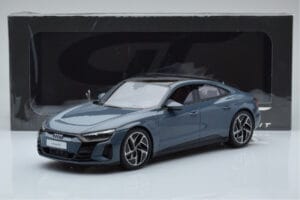 Audi E-Tron GT Cinzento GT Spirit 1:18 GT393 Resina - imagem 6 de 6