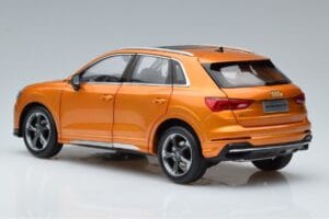 Audi Q3 F3 Laranja FAW 1:18 05730Q32019 Metal - imagem 6 de 7