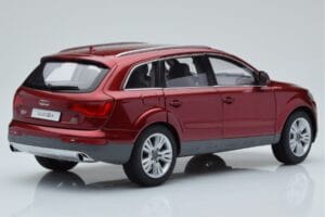 Audi Q7 4L Vermelho Granada Kyosho 1:18 09222R Metal - imagem 3 de 8
