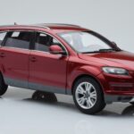 Audi Q7 4L Vermelho Granada Kyosho 1:18 - image 6 of 8