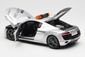 Audi R8 5.2 DTM Safety Car 2010 Kyosho 1:18 09216DTM Metal - imagem 5 de 8