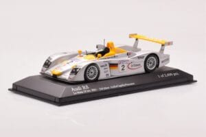 Audi R8 Infineon #2 L. Aiello / R. Capello / Pescatori 2nd Place 24 Hours of Le Mans 2001 Minichamps 1:43 400011202 Metal - imagem 2 de 4