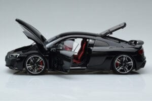 Audi R8 Performance Preto Kengfai 1:18 VAKF-0353 Metal - imagem 4 de 10