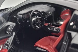 Audi R8 Performance Preto Kengfai 1:18 VAKF-0353 Metal - imagem 8 de 10