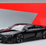 Audi R8 Performance Preto Kengfai 1:18 - image 10 of 10