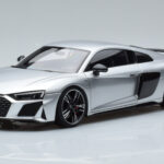 Audi R8 Performance Prateado Kengfai 1:18