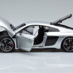 Audi R8 Performance Prateado Kengfai 1:18 - image 4 of 10