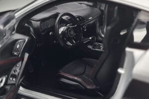 Audi R8 Performance Prateado Kengfai 1:18 VAKF-0354 Metal - imagem 8 de 10