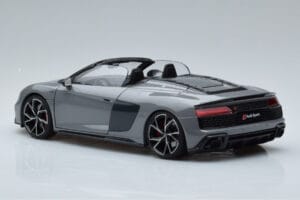 Audi R8 Spyder Performance Nardo Cinzento Kengfai 1:18 VAKF-0352 Metal - imagem 8 de 11