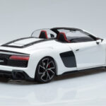 Audi R8 Spyder Performance Branco Kengfai 1:18 - image 3 of 11