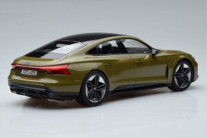 Audi RS E-Tron GT Oliva Norev 1:18 188380 Metal - imagem 2 de 6