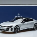 Audi RS e-tron GT Prata Norev 1:18 188381 Metal - image 6 of 6