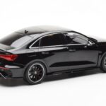 Audi RS3 8Y Sedan Preto MCG 1:18 - image 2 of 6