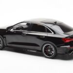 Audi RS3 8Y Sedan Preto MCG 1:18 - image 5 of 6