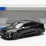 Audi RS3 8Y Sedan Preto MCG 1:18 - image 6 of 6