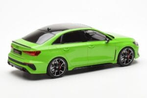 Audi RS3 8Y Sedan Verde MCG 1:18 MCG18449 Metal - imagem 2 de 6