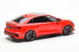 Audi RS3 8Y Sedan Vermelho MCG 1:18 MCG18451 Metal - imagem 2 de 6