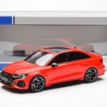 Audi RS3 8Y Sedan Vermelho MCG 1:18 - image 6 of 6