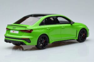 Audi RS3 8Y Sedan Verde GT Spirit 1:18 GT414 Resina - imagem 2 de 6